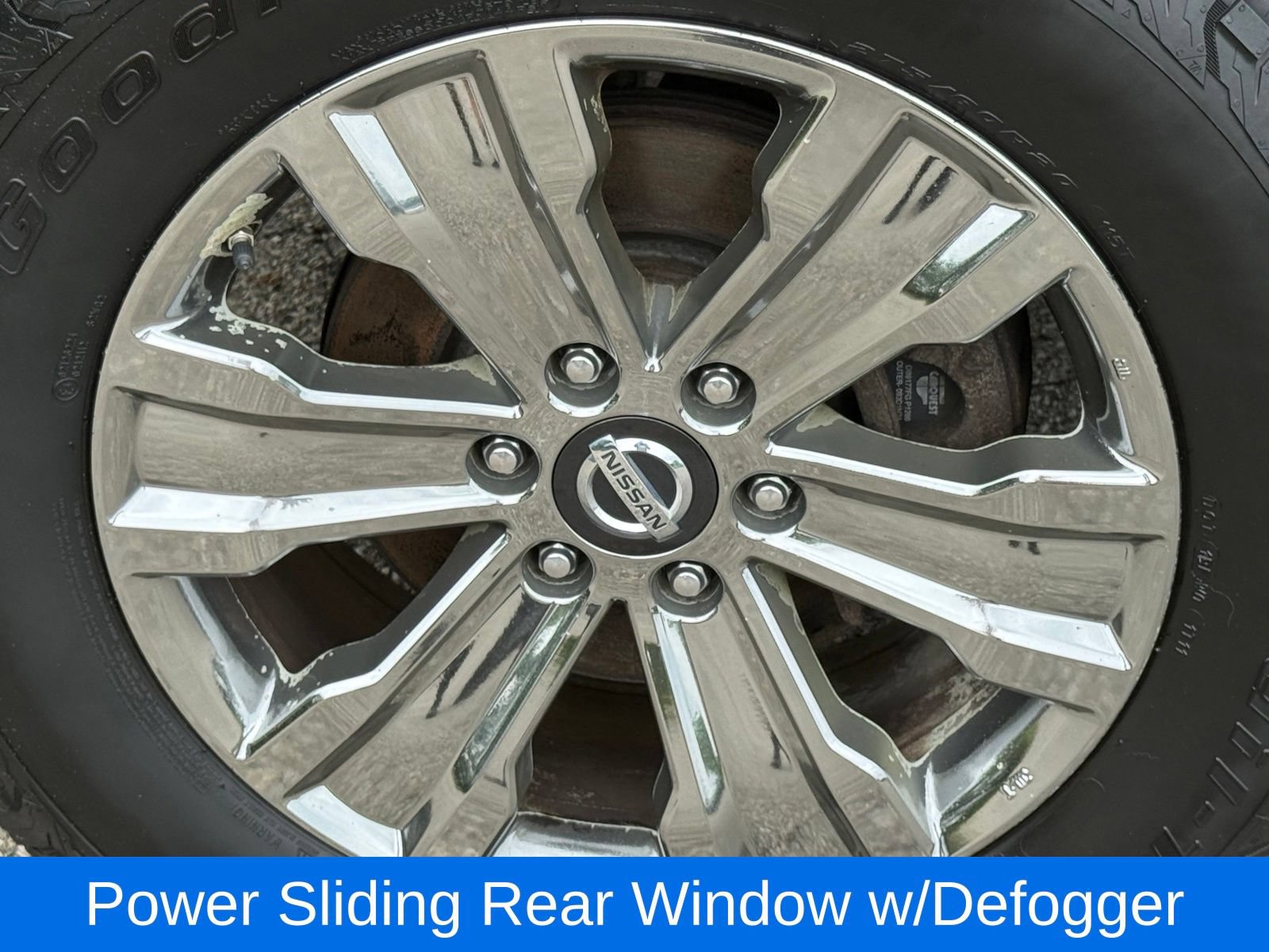 Used 2019 Nissan Titan SV w/ SV Convenience Package AWD/4WD image 47