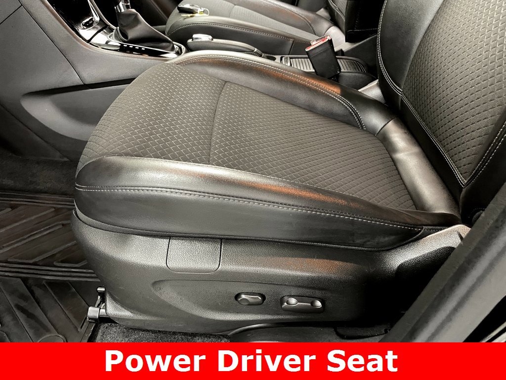 Certified 2022 Buick Encore Preferred w/ Safety Package image 8