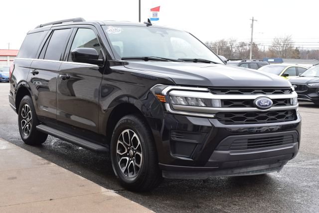 Used 2024 Ford Expedition XLT image 4
