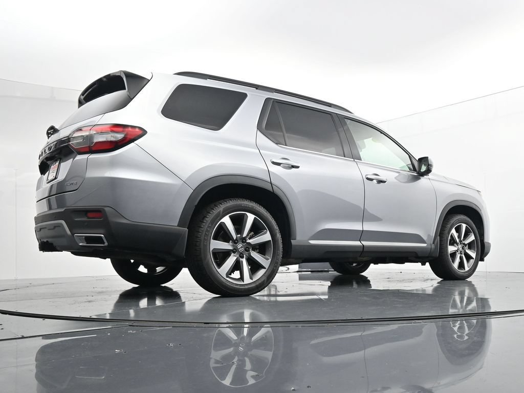 Used 2024 Honda Pilot Elite image 37