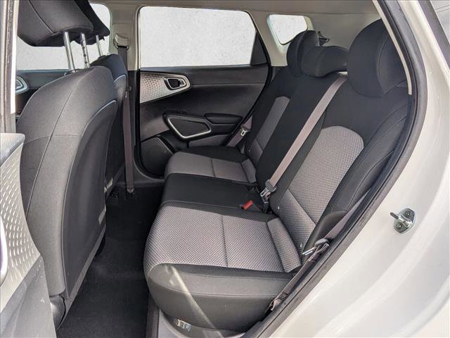 Used 2021 Kia Soul LX image 16