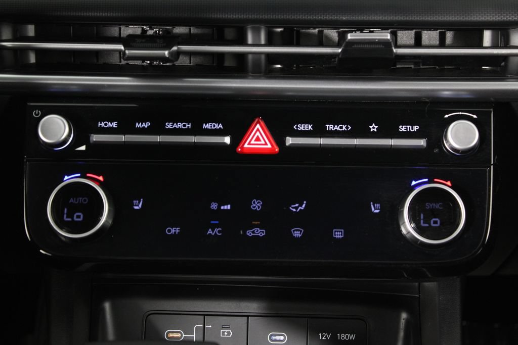 Certified 2026 Hyundai Santa Cruz SEL FWD image 20