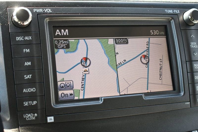 Used 2011 Toyota Sienna XLE w/ Premium Pkg image 42