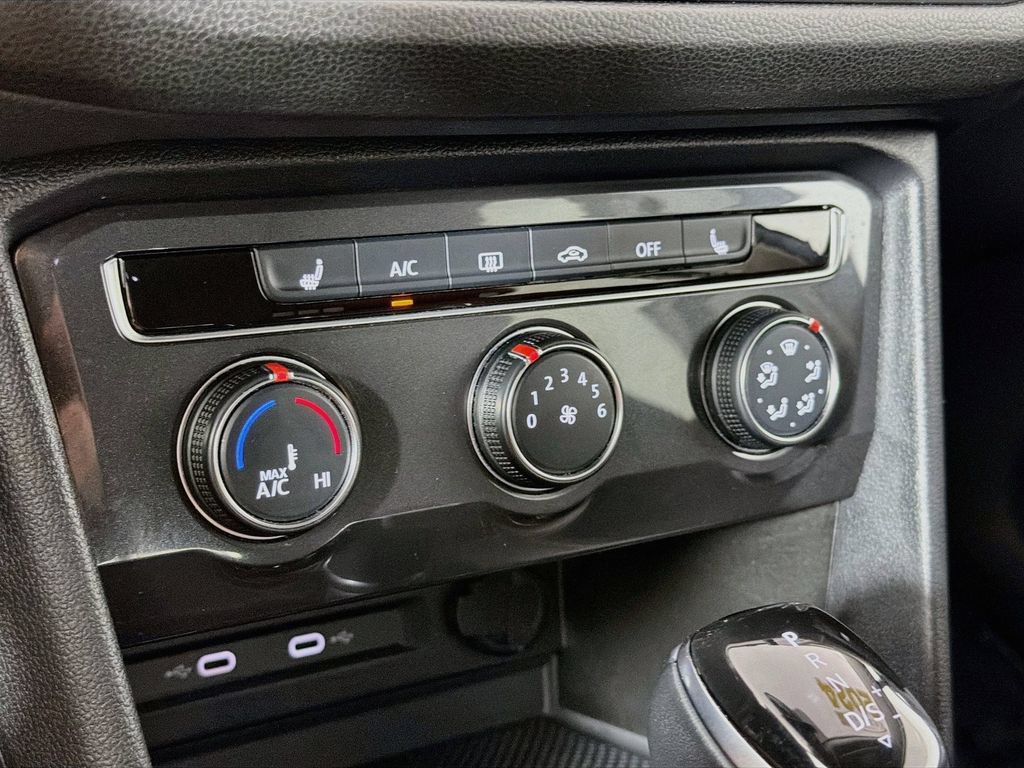 Used 2024 Volkswagen Tiguan Wolfsburg Edition FWD image 15