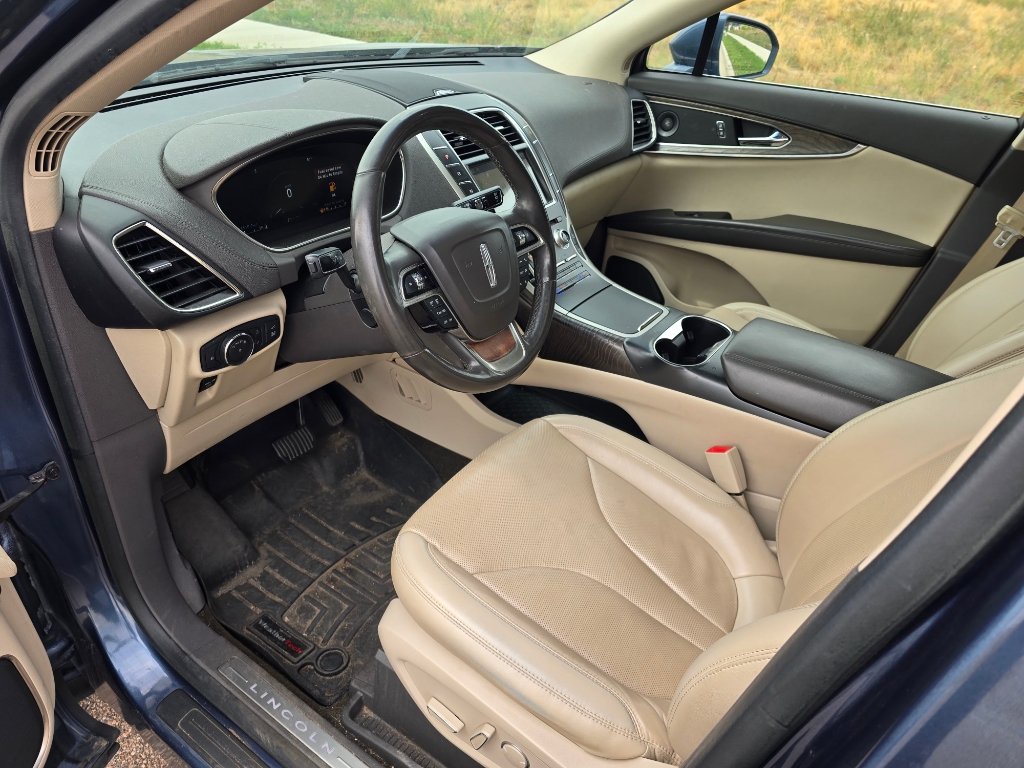 Used 2019 Lincoln Nautilus Reserve w/ Cargo Utility Package AWD/4WD image 25