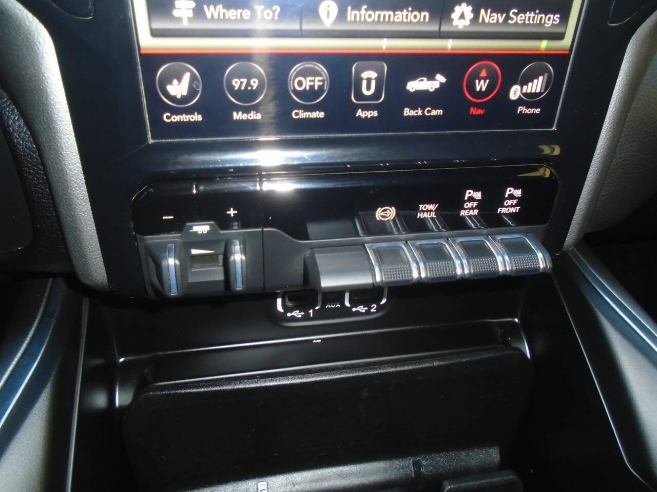 Used 2021 RAM 3500 Laramie w/ Night Edition image 88