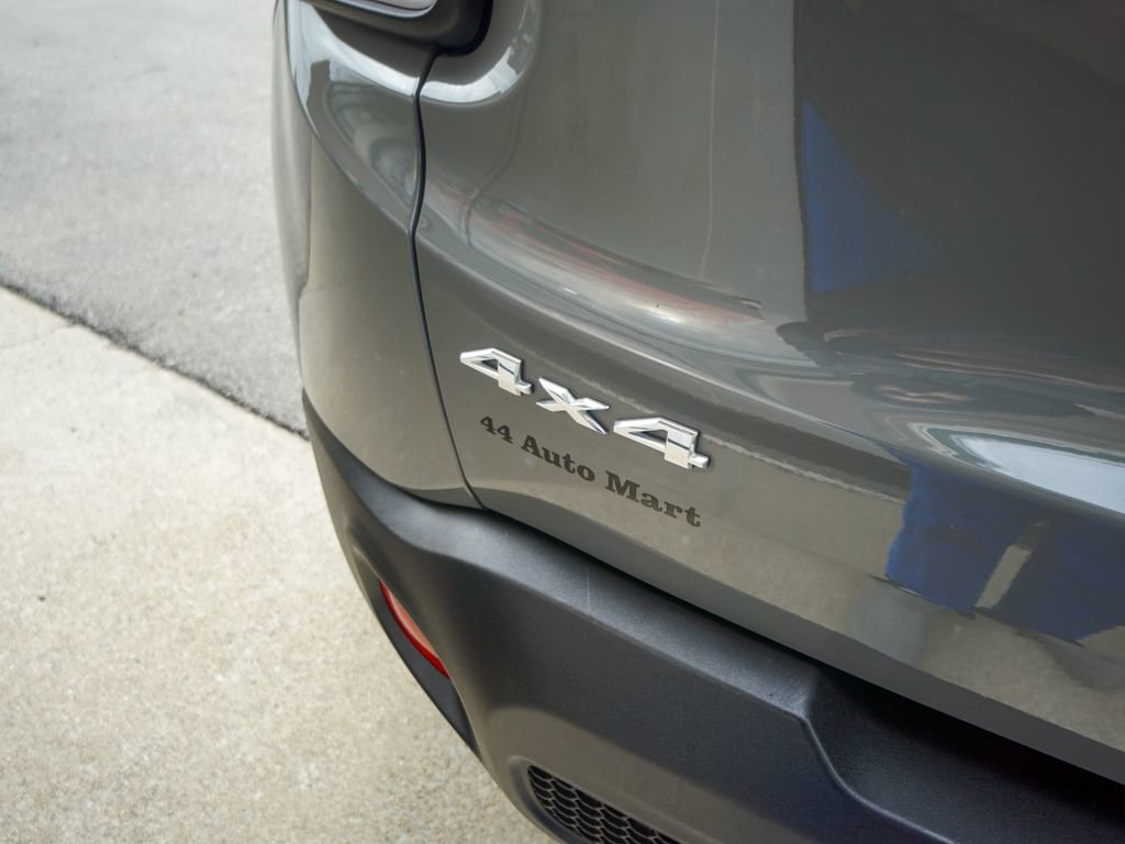 Used 2021 Jeep Renegade Limited image 9