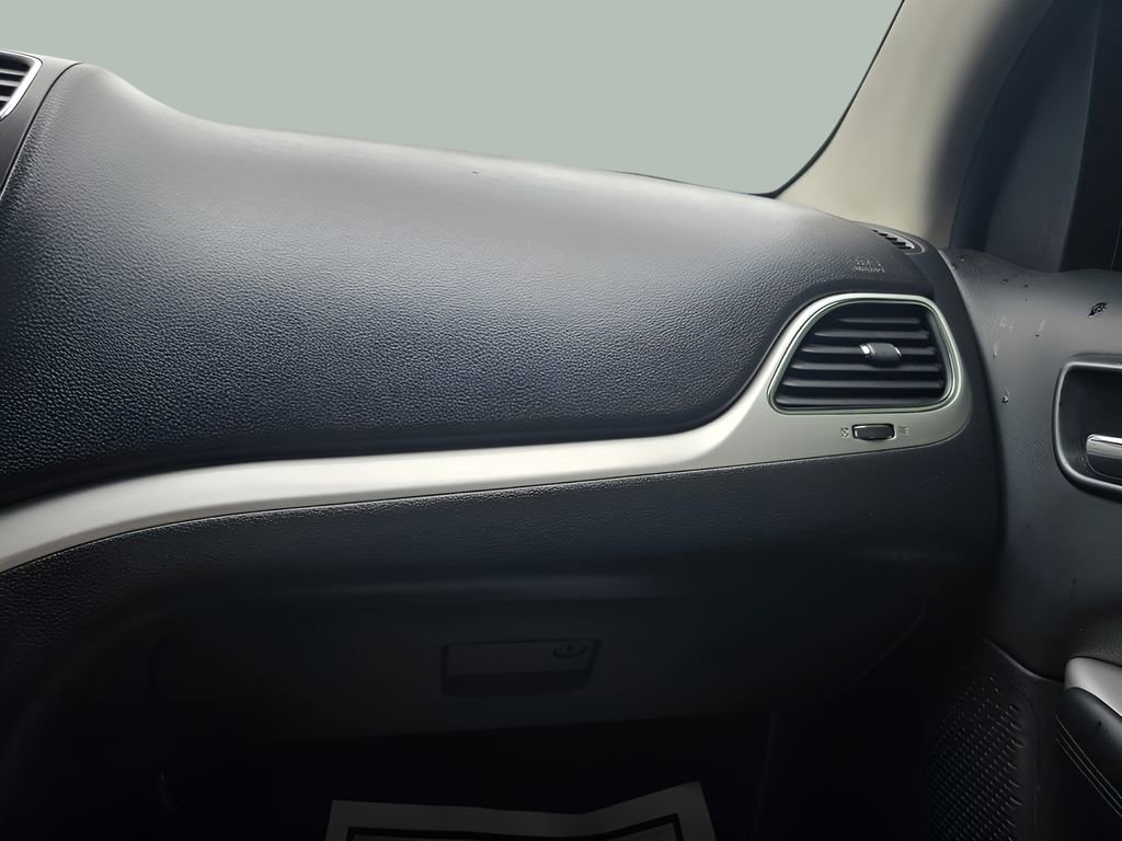 Used 2016 Dodge Journey SXT w/ Comfort/Convenience Group image 21