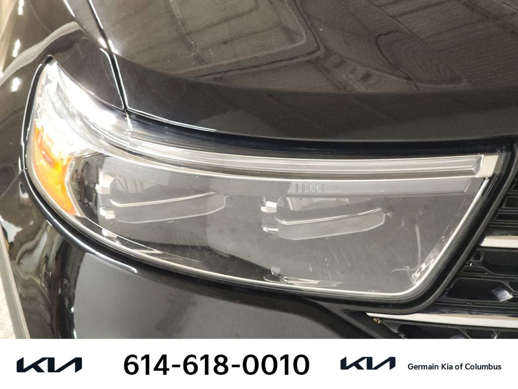 Used 2020 Ford Explorer XLT w/ Equipment Group 202A image 15