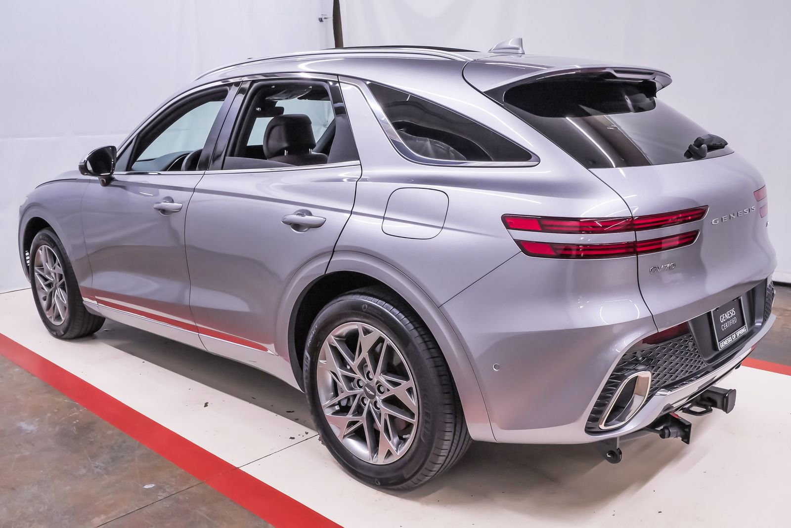 Certified 2023 Genesis GV70 2.5T Advanced w/ Advanced Package image 8