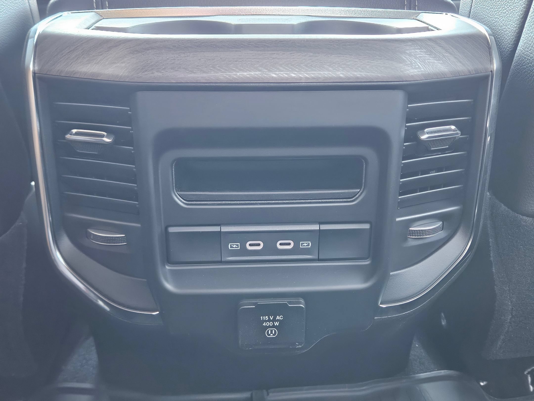 New 2026 RAM 2500 Laramie w/ Night Edition AWD/4WD image 24