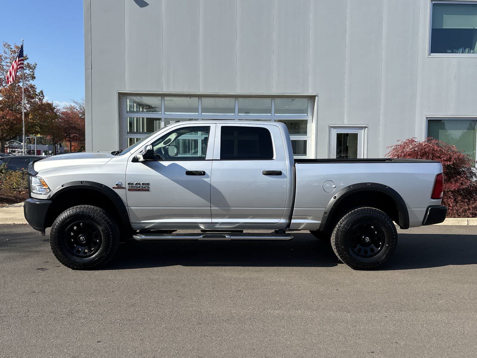Used 2018 RAM 3500 Tradesman w/ Popular Equipment Group AWD/4WD image 2