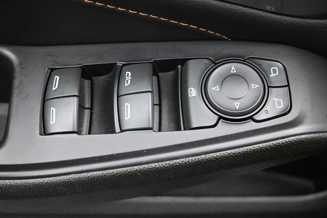 Used 2021 Chevrolet Traverse LT FWD image 14