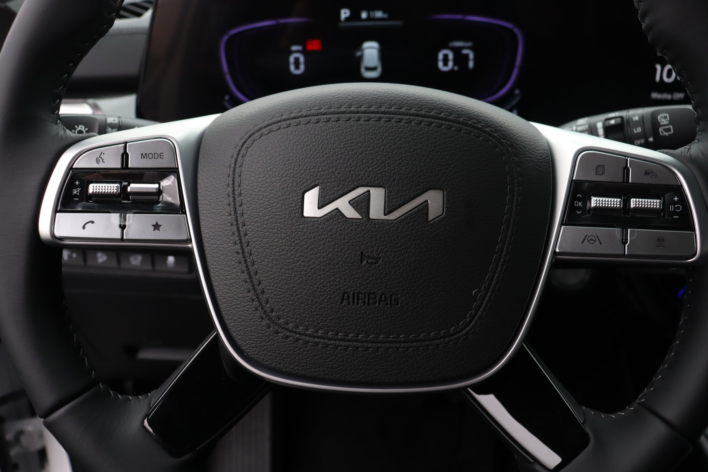 New 2025 Kia Telluride S image 17