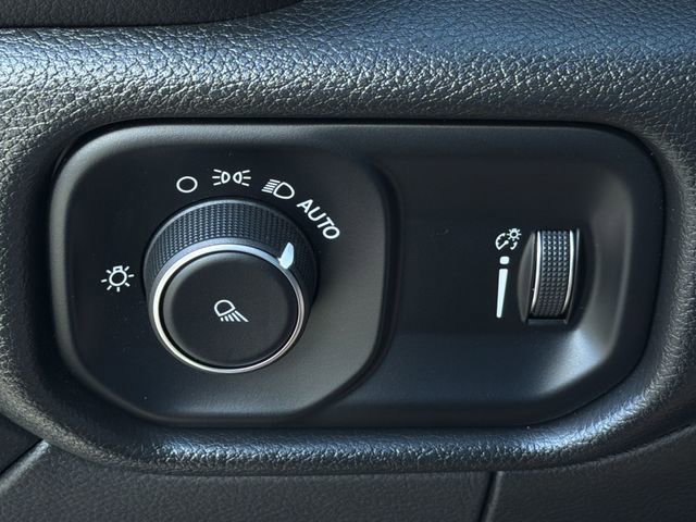 Used 2023 RAM 2500 Tradesman image 31