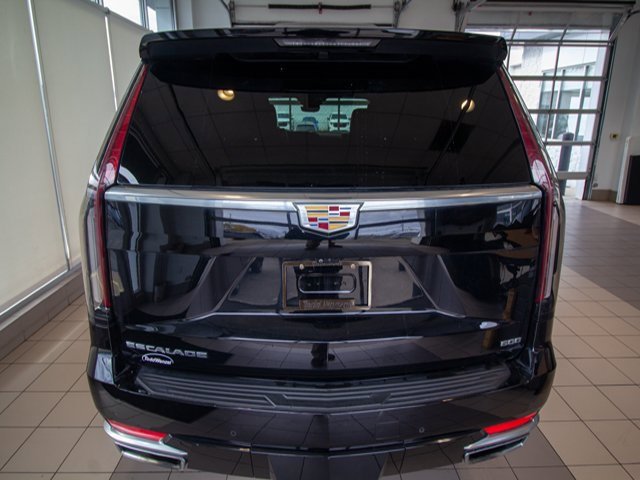 Used 2023 Cadillac Escalade Premium Luxury image 6