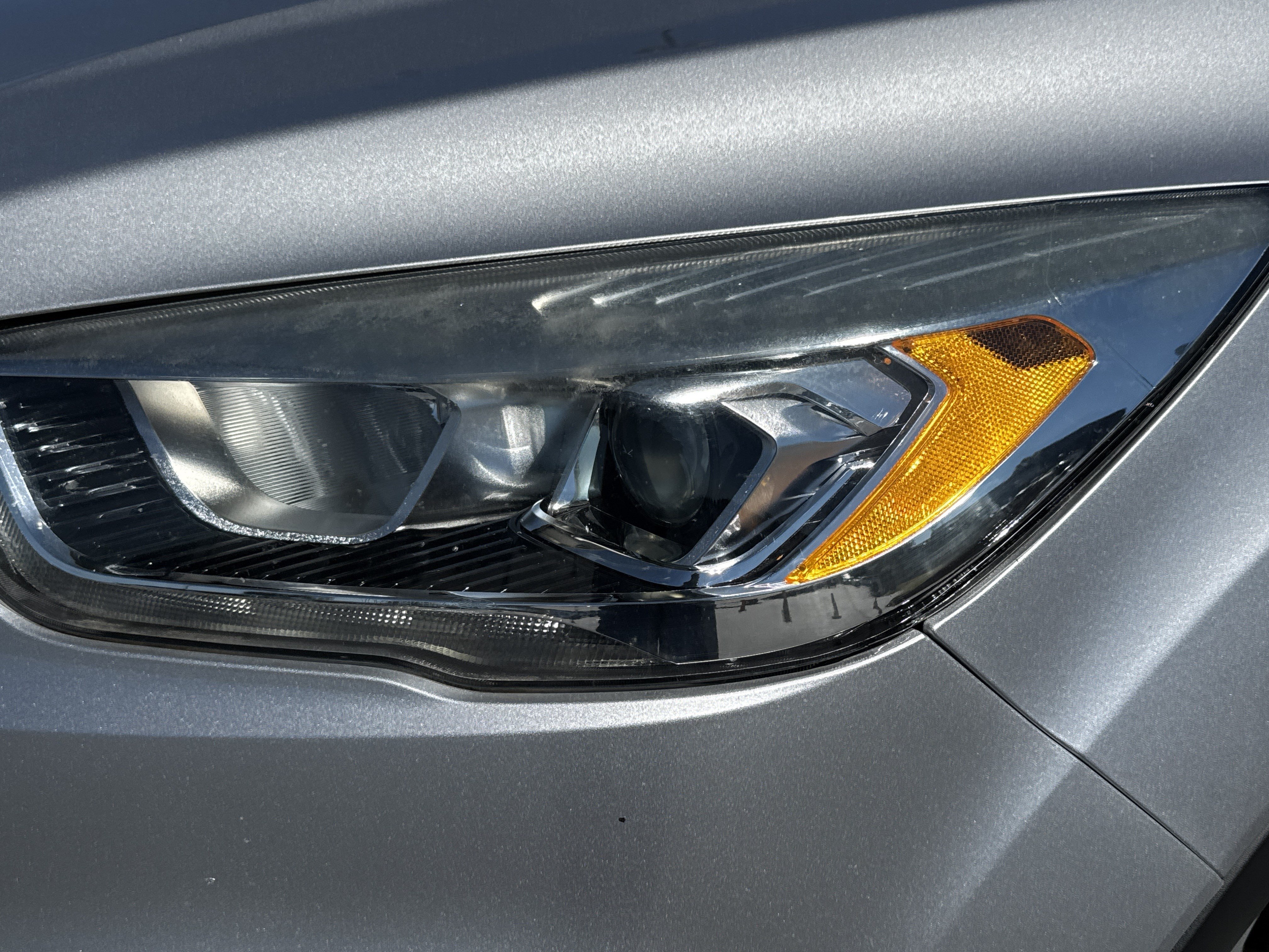 Used 2019 Ford Escape SEL FWD image 5