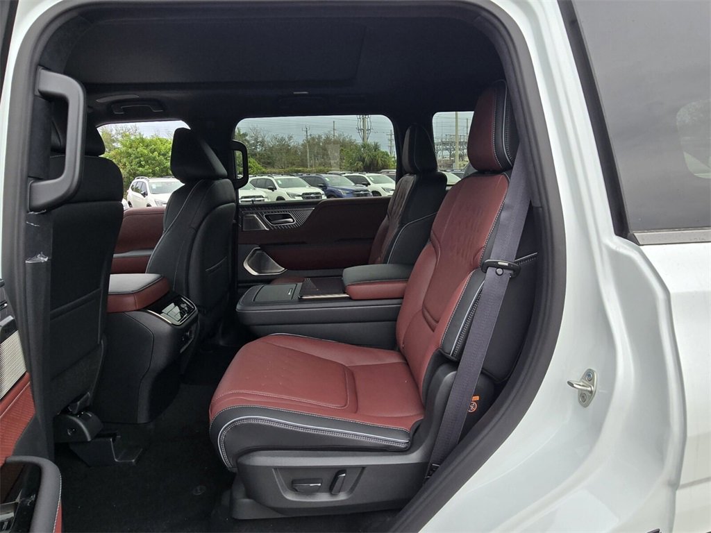 New 2026 INFINITI QX80 Autograph w/ Premium Cargo Package image 14