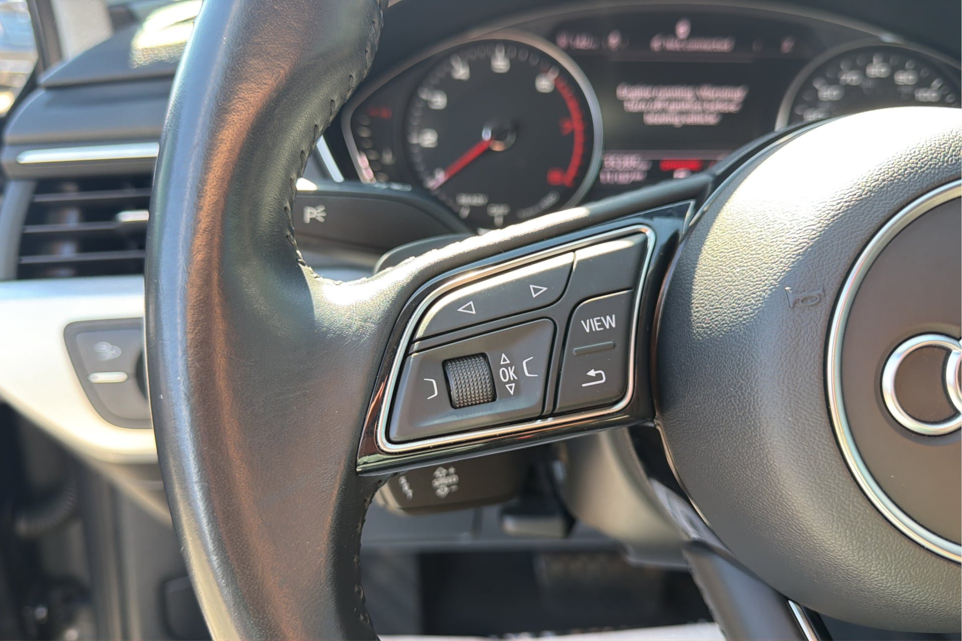 Used 2018 Audi A4 2.0T Ultra Premium w/ Convenience Package FWD image 27