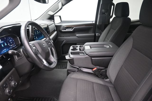 Used 2026 Chevrolet Silverado 1500 RST AWD/4WD image 16