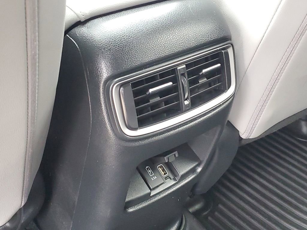 Used 2022 Honda CR-V Touring image 32