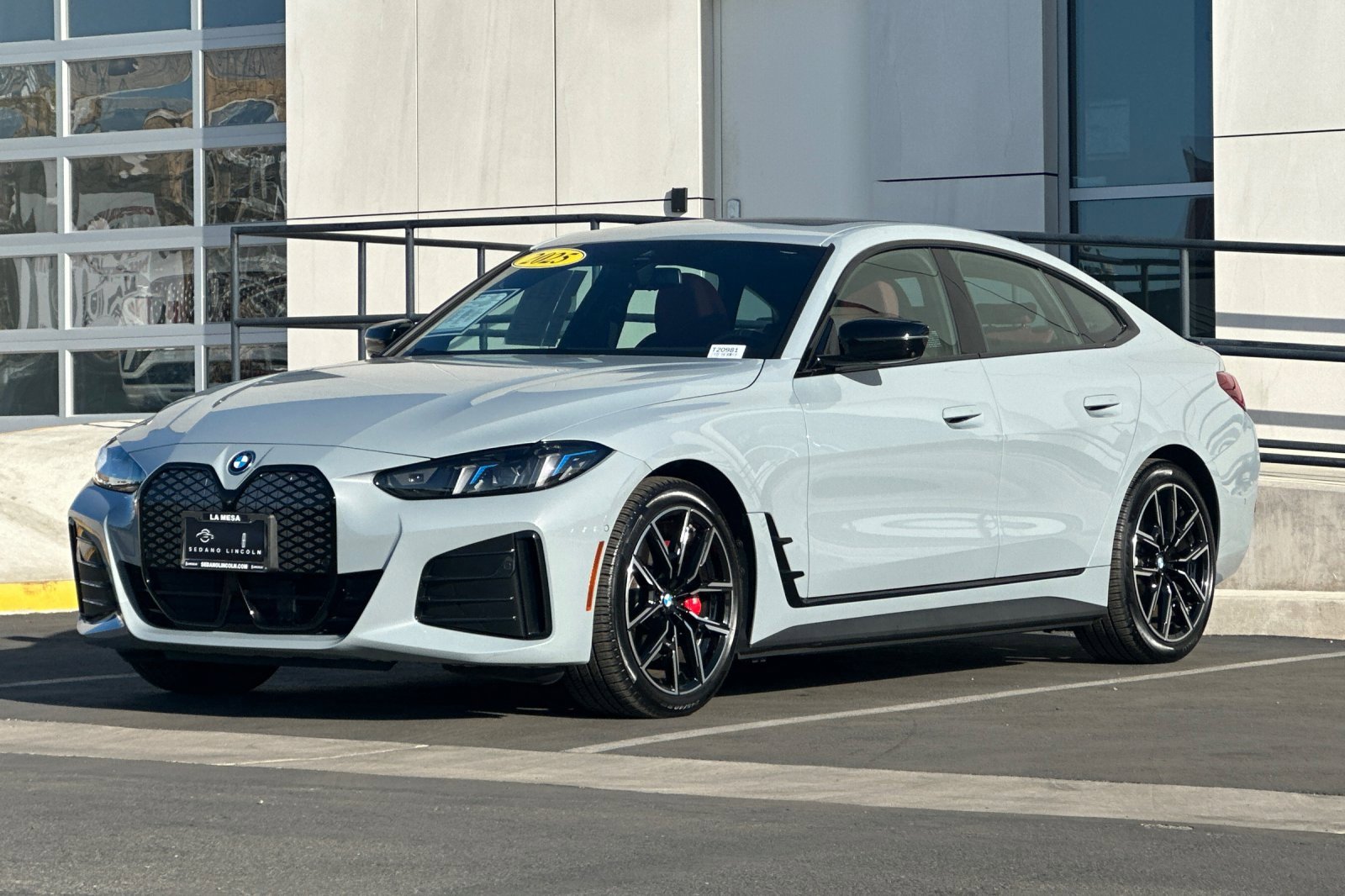 Used 2025 BMW i4 eDrive40 w/ M Sport Package image 7