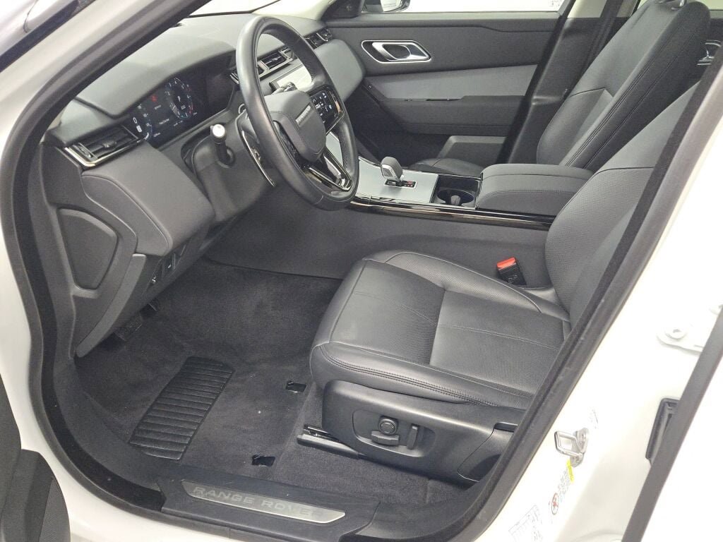 Used 2024 Land Rover Range Rover Velar S image 25