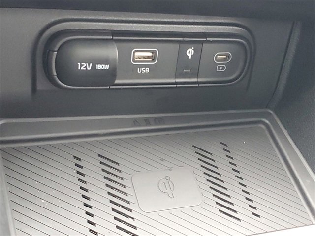 Used 2025 Kia Sportage X-Line w/ Premium Package image 30