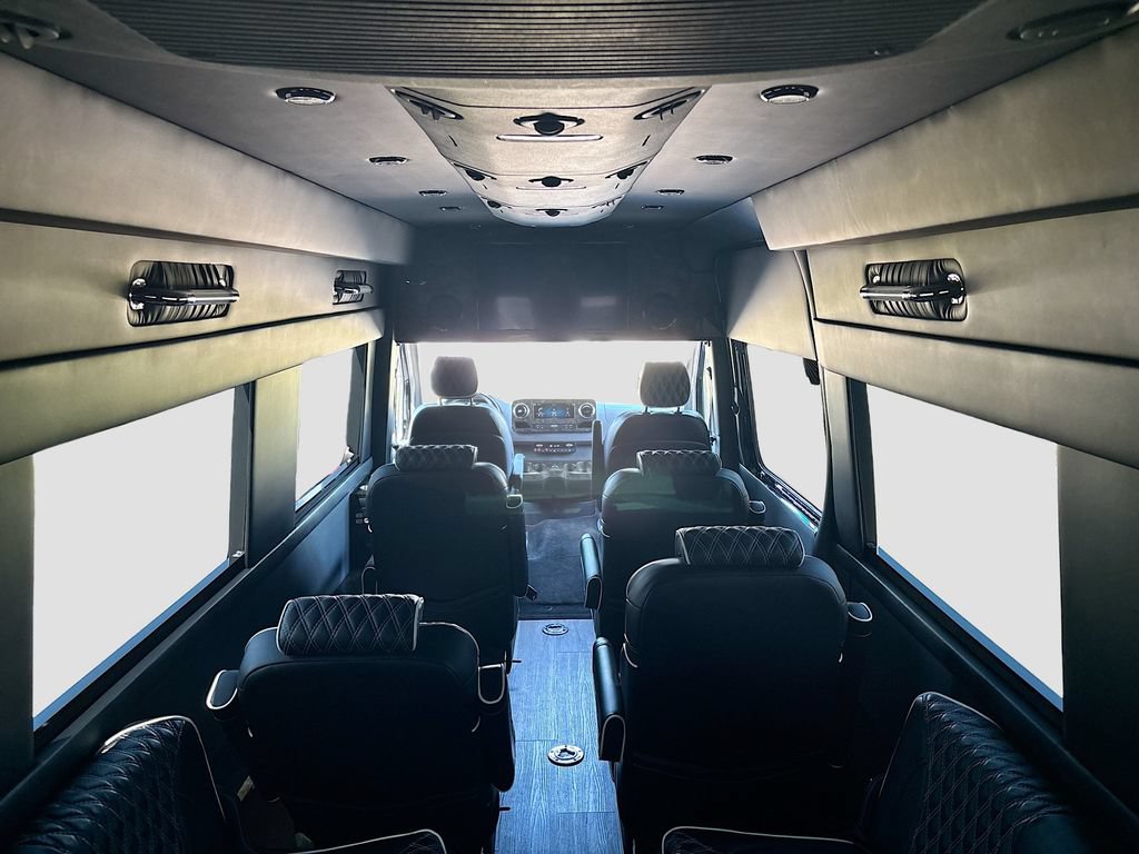 Used 2022 Mercedes-Benz Sprinter 3500 image 25