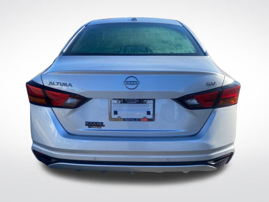 Used 2024 Nissan Altima 2.5 SV image 6