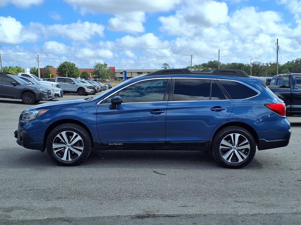 Used 2019 Subaru Outback 2.5i Limited AWD/4WD image 4