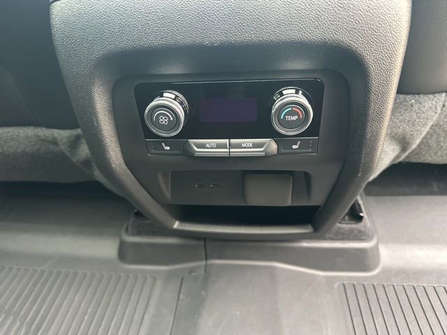 Used 2025 Buick Enclave Avenir AWD/4WD image 47