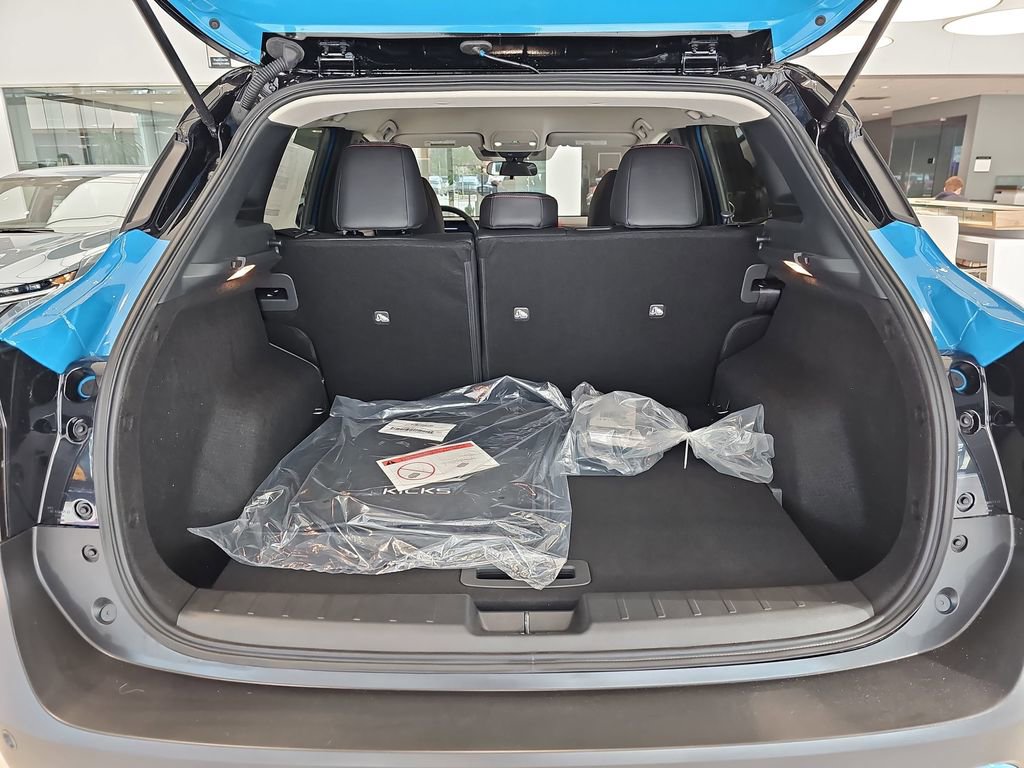 New 2026 Nissan Kicks SR FWD image 16