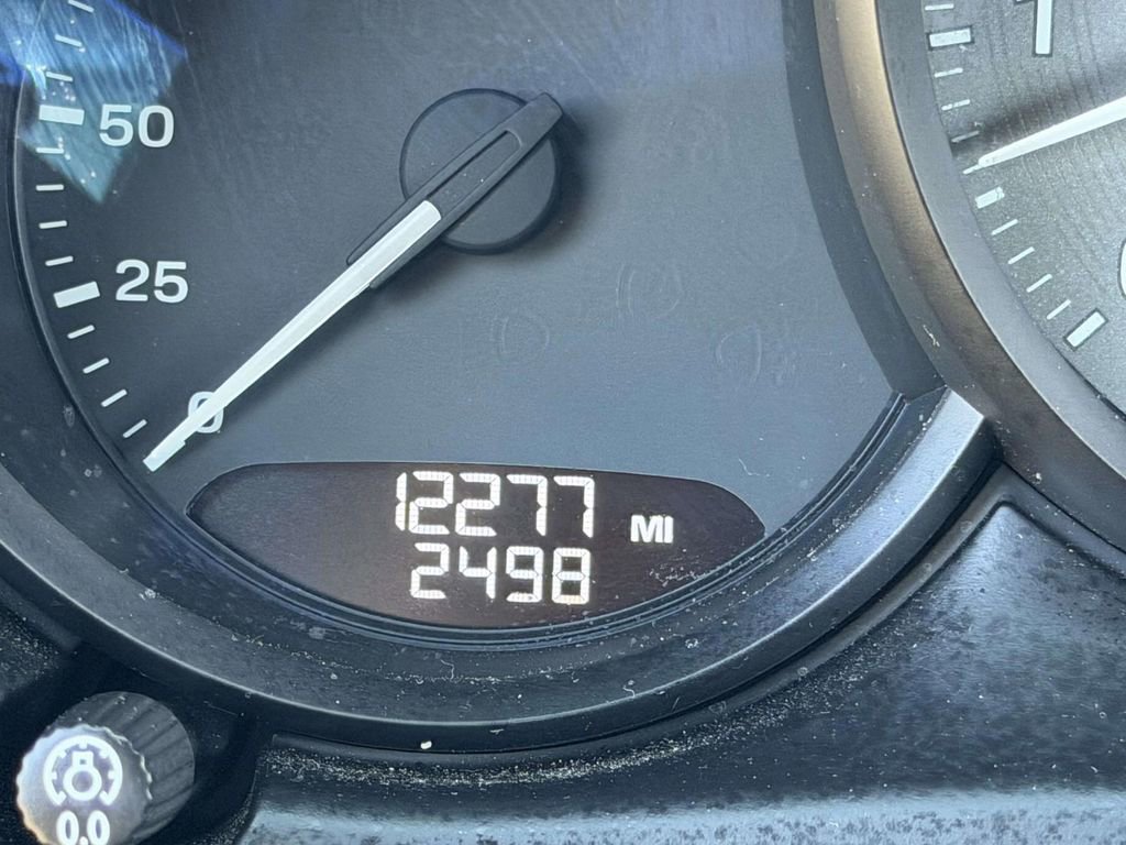 Used 2022 Porsche Macan S image 25