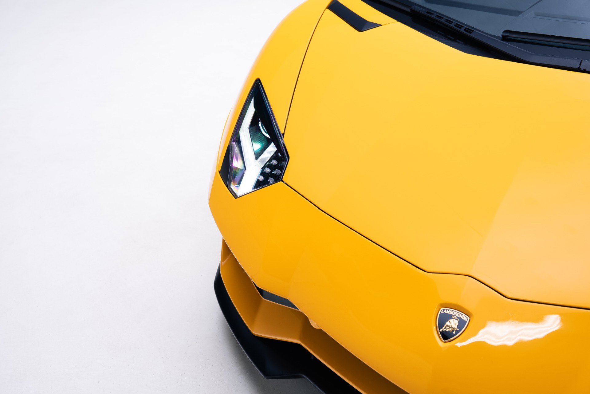 Used 2018 Lamborghini Aventador S image 13