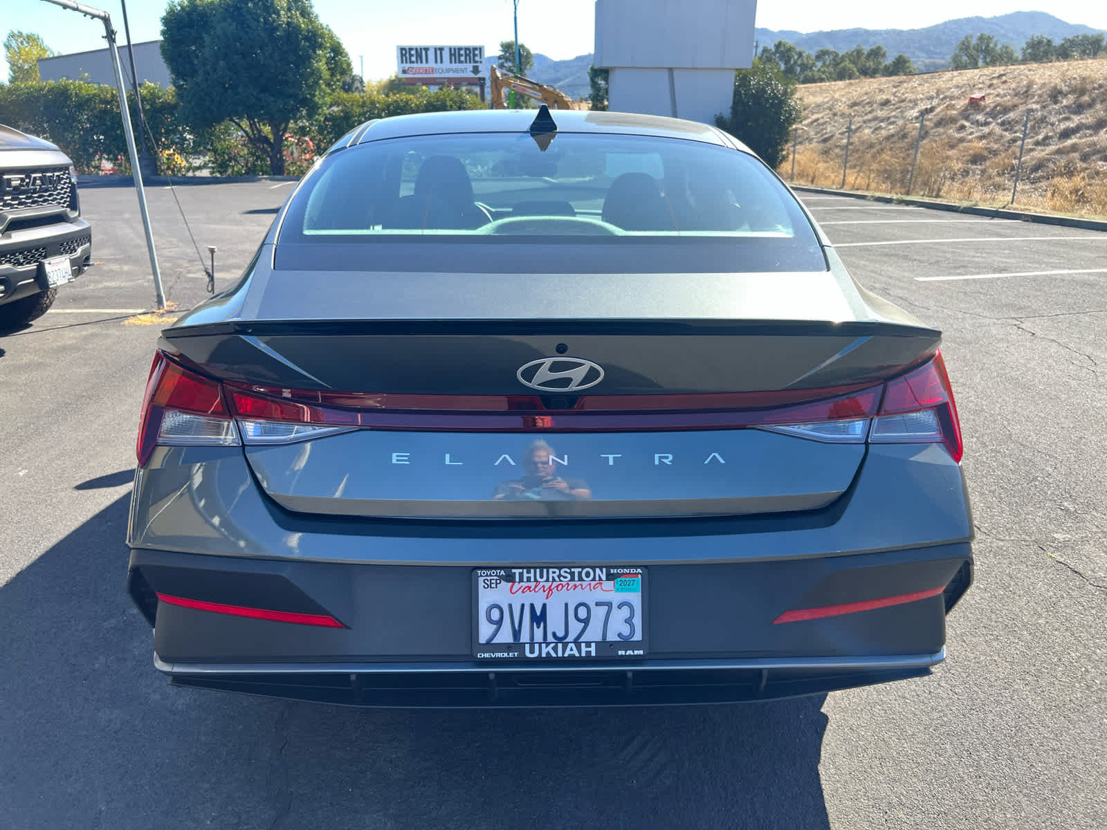 Used 2025 Hyundai Elantra Sport FWD image 9