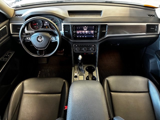 Used 2020 Volkswagen Atlas SE w/ Panoramic Sunroof Package FWD image 13