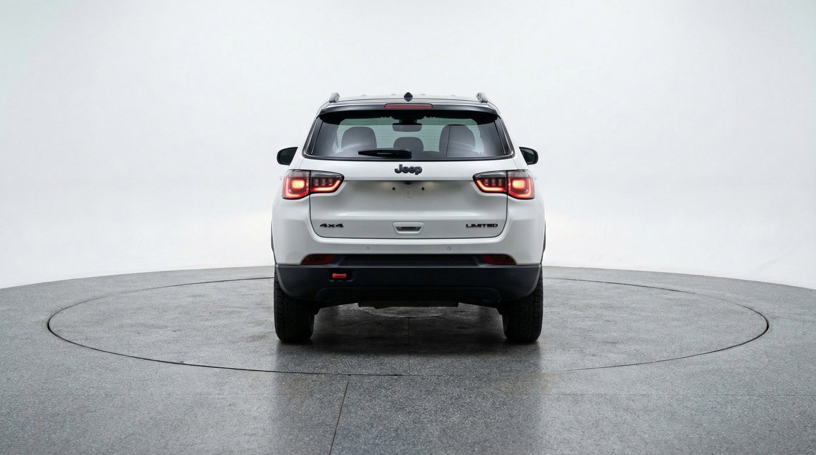 Used 2025 Jeep Compass Trailhawk w/ Trailer Tow Group image 6