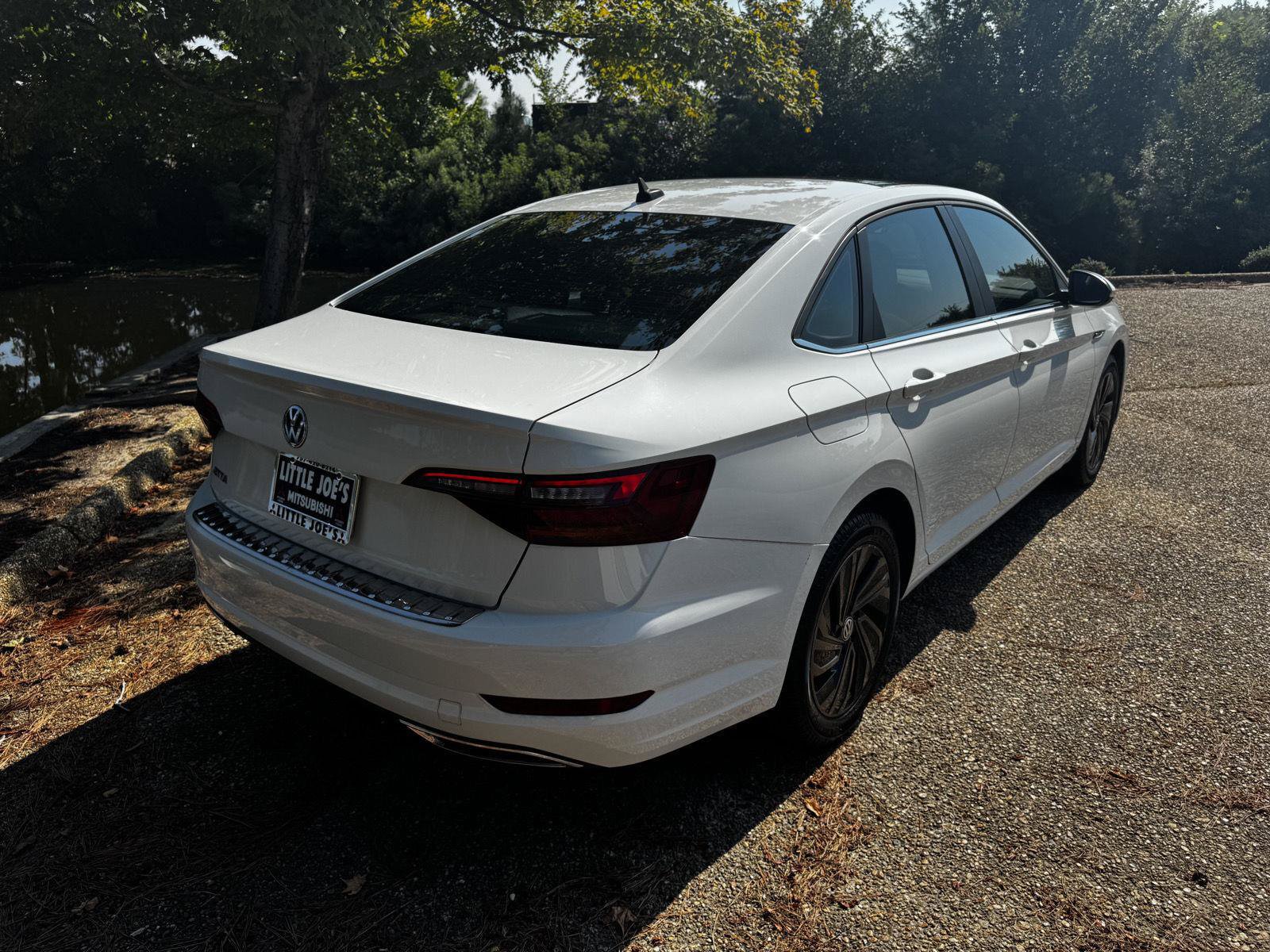 Used 2019 Volkswagen Jetta SEL Premium FWD image 5