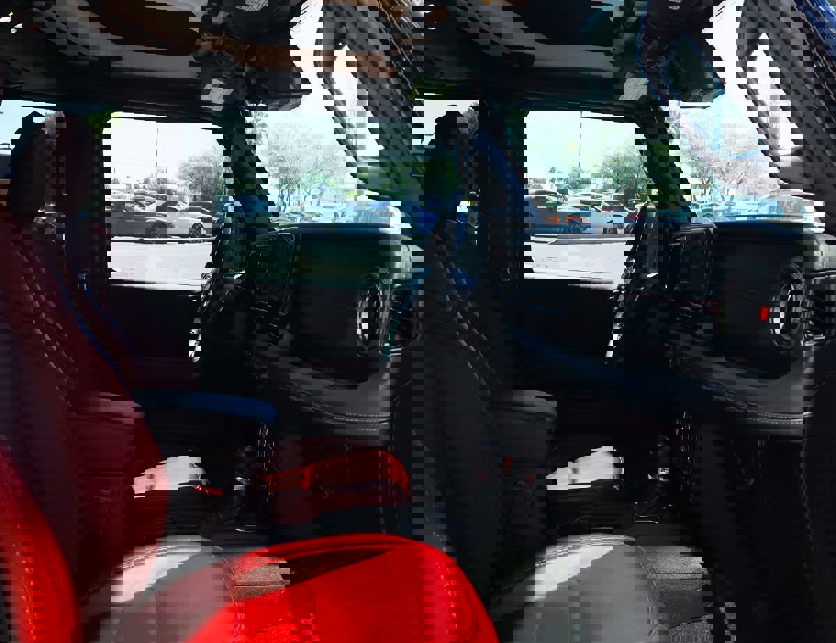 Used 2024 Jeep Wrangler Unlimited Rubicon 392 image 40