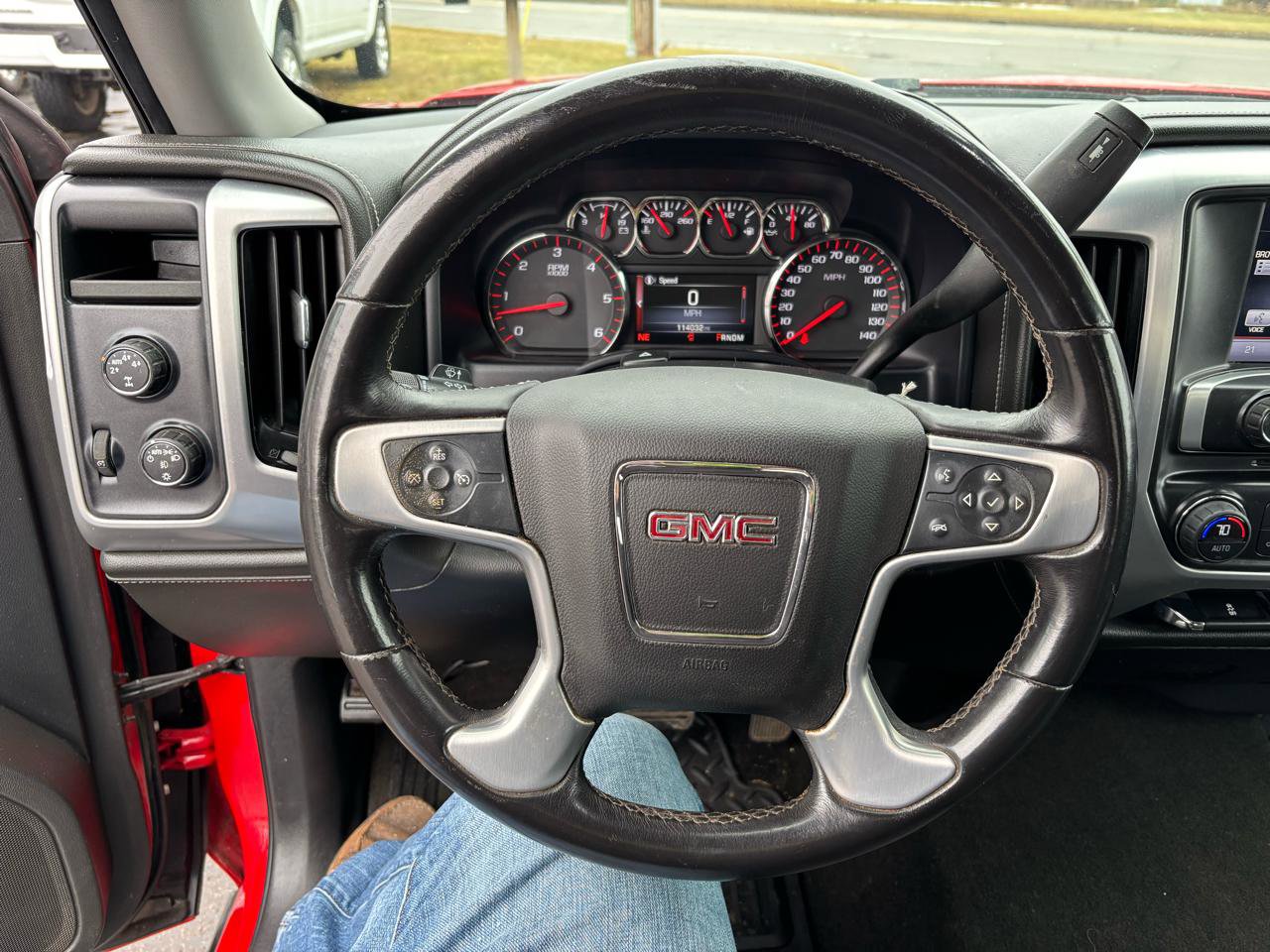 Used 2015 GMC Sierra 1500 SLE w/ SLE Value Package image 11