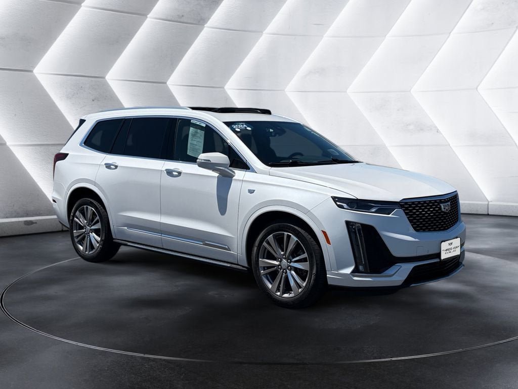 Certified 2024 Cadillac XT6 Premium Luxury FWD image 7
