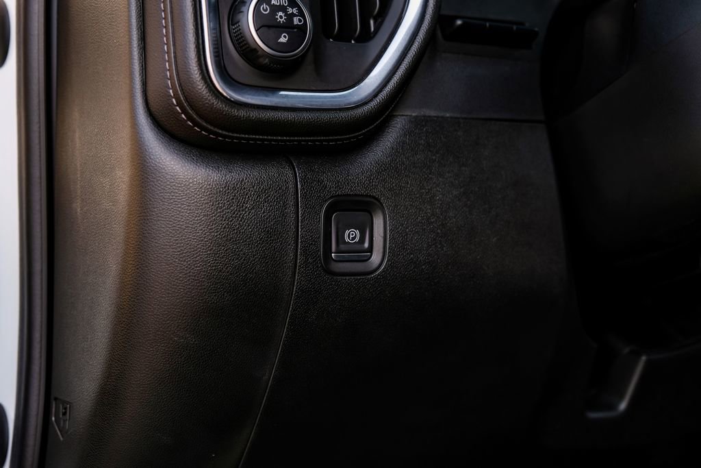 Used 2022 Chevrolet Silverado 3500 LTZ w/ Z71 Chrome Sport Edition image 35