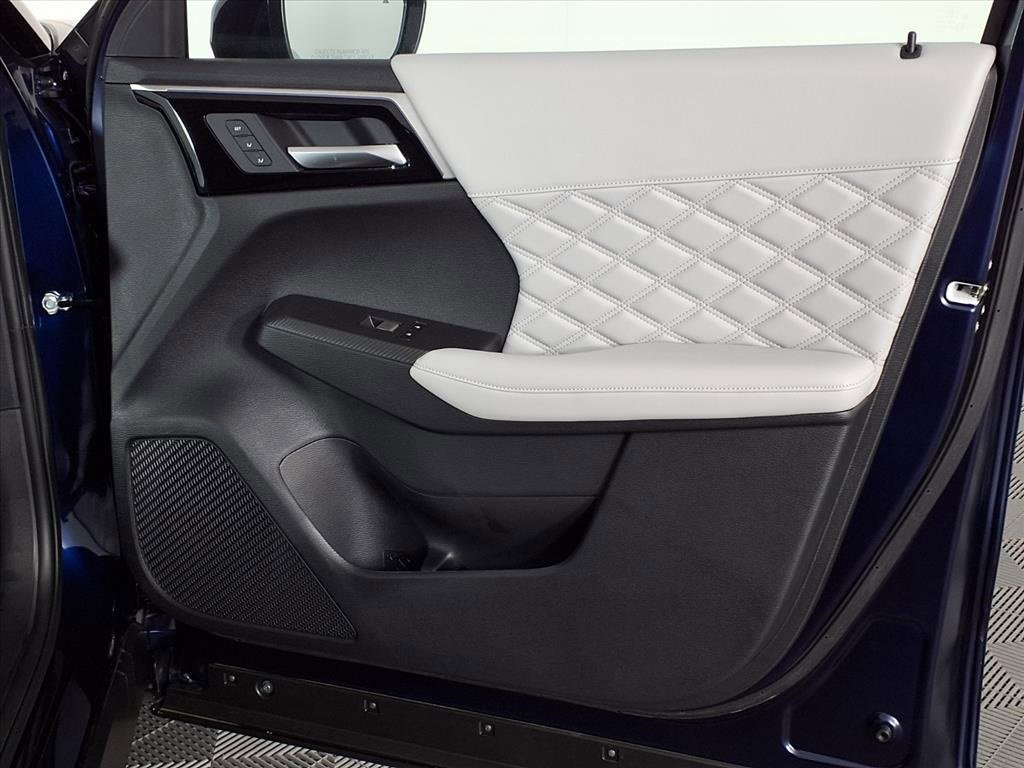 New 2025 Mitsubishi Outlander SEL image 8