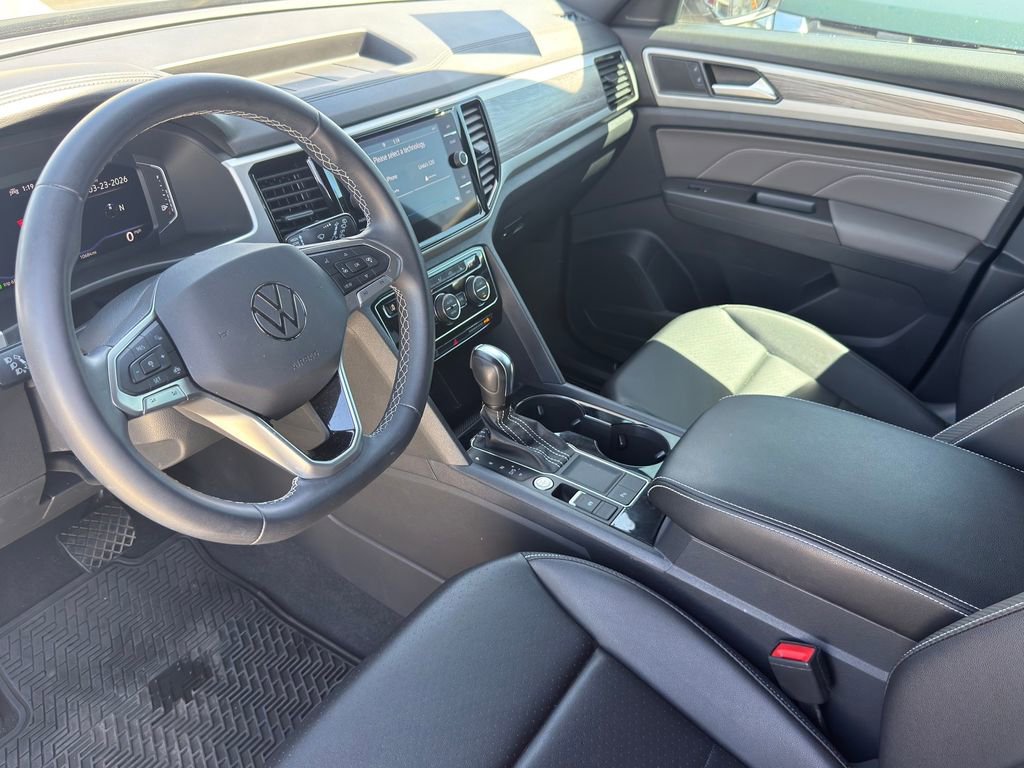 Used 2023 Volkswagen Atlas Cross Sport SE image 12