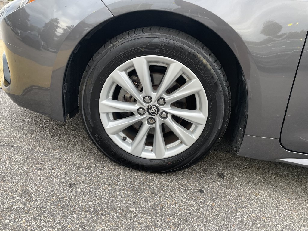 Certified 2024 Toyota Corolla SE FWD image 9