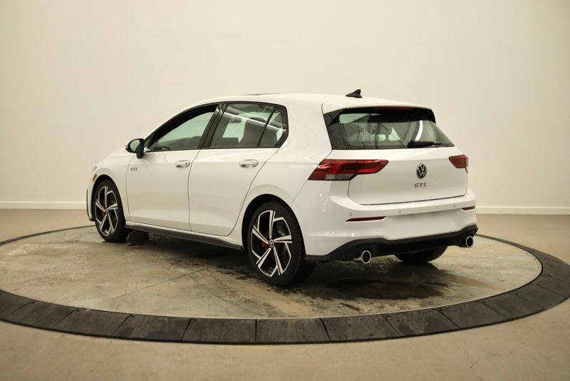 New 2026 Volkswagen GTI SE FWD image 5
