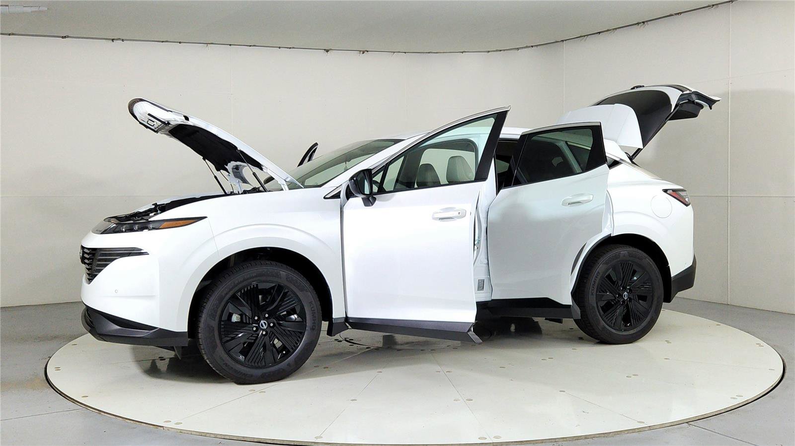 Used 2025 Nissan Murano SV image 10