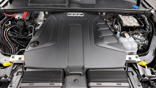 Used 2023 Audi Q7 2.0T Premium Plus w/ Premium Plus Package AWD/4WD image 38