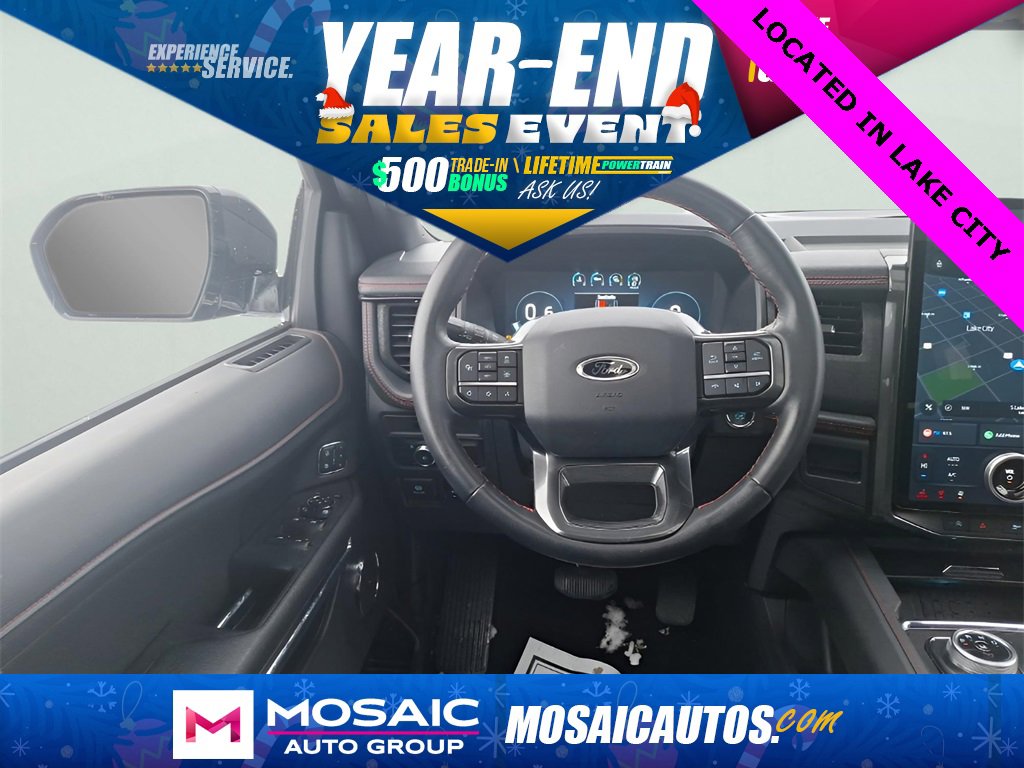 Used 2022 Ford Expedition Max Limited image 12